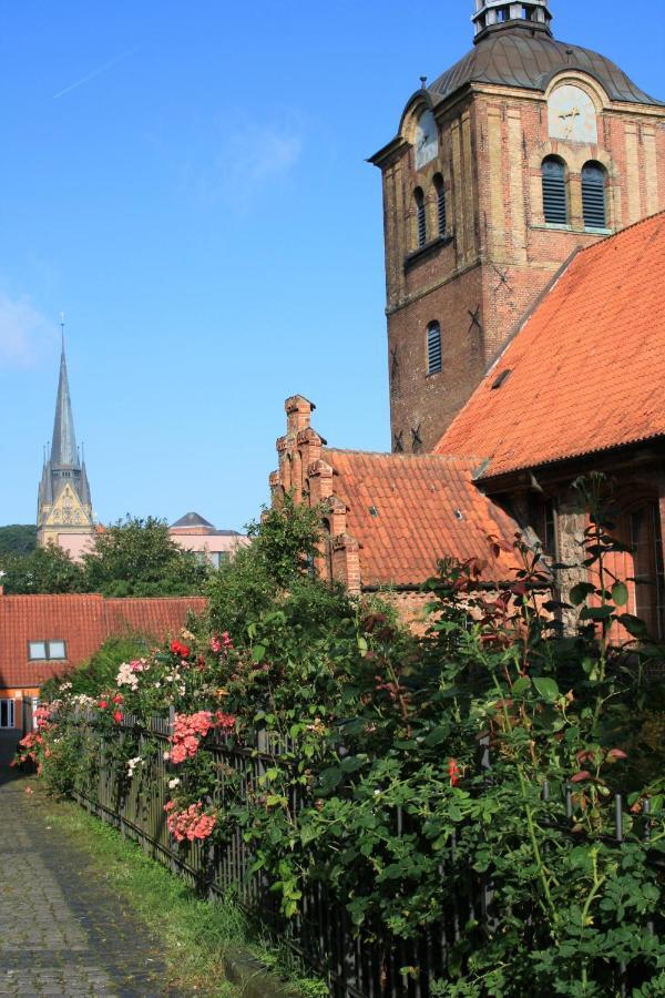 Zentrale Ferienwohnung Anker Im Sonnenblumenhaus Flensburg Eksteriør bilde
